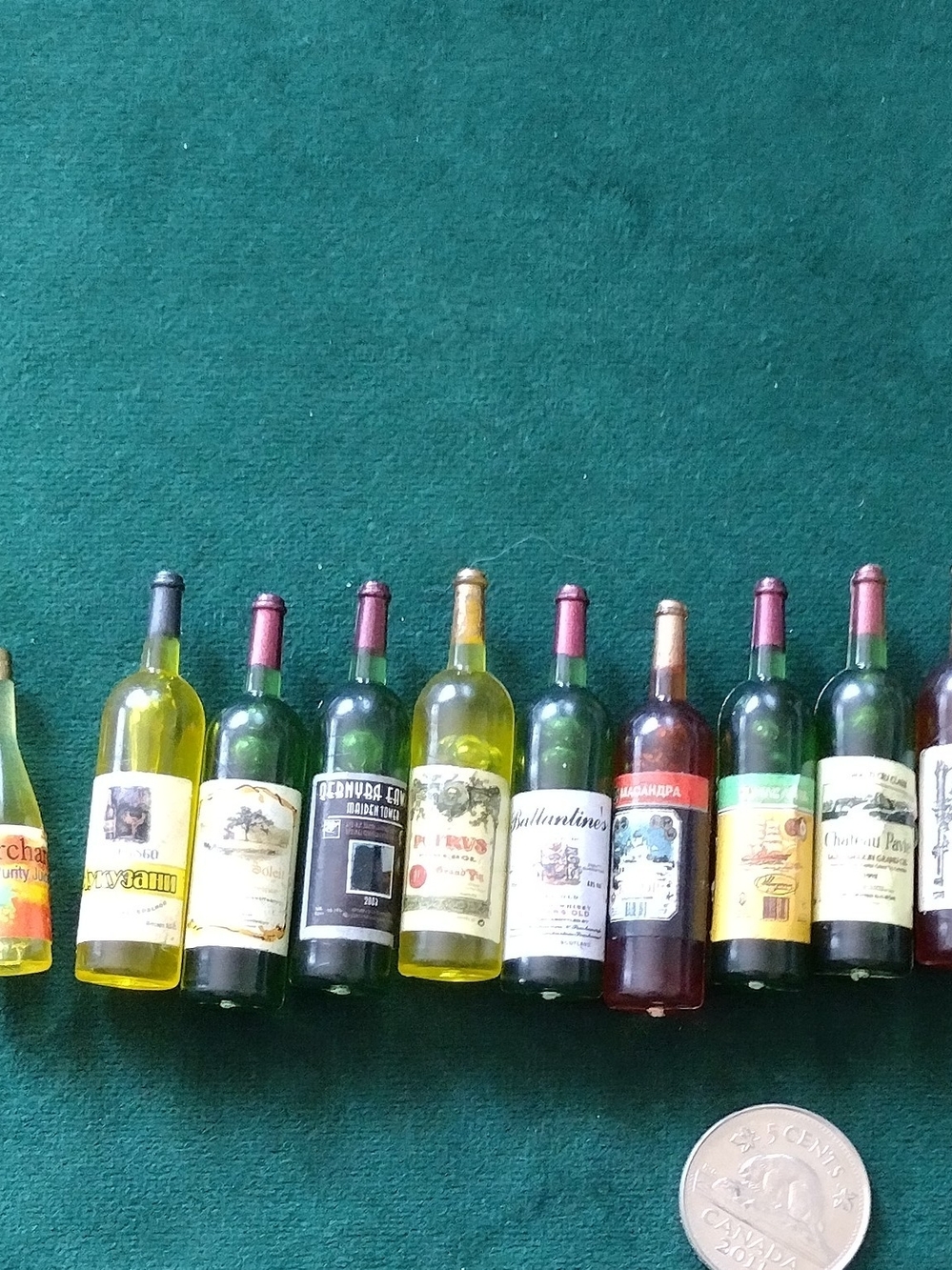Miniature Decorative Wine Bottle Set for Dollhouse DIY Projects